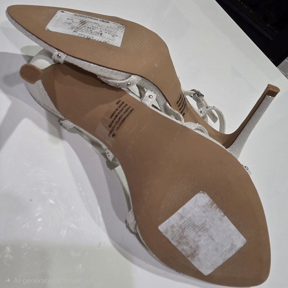 Steve Madden NWT 'Amour' White Crinkled Leather Silver Studded Sandal Pump New 7 - Picture 4 of 13